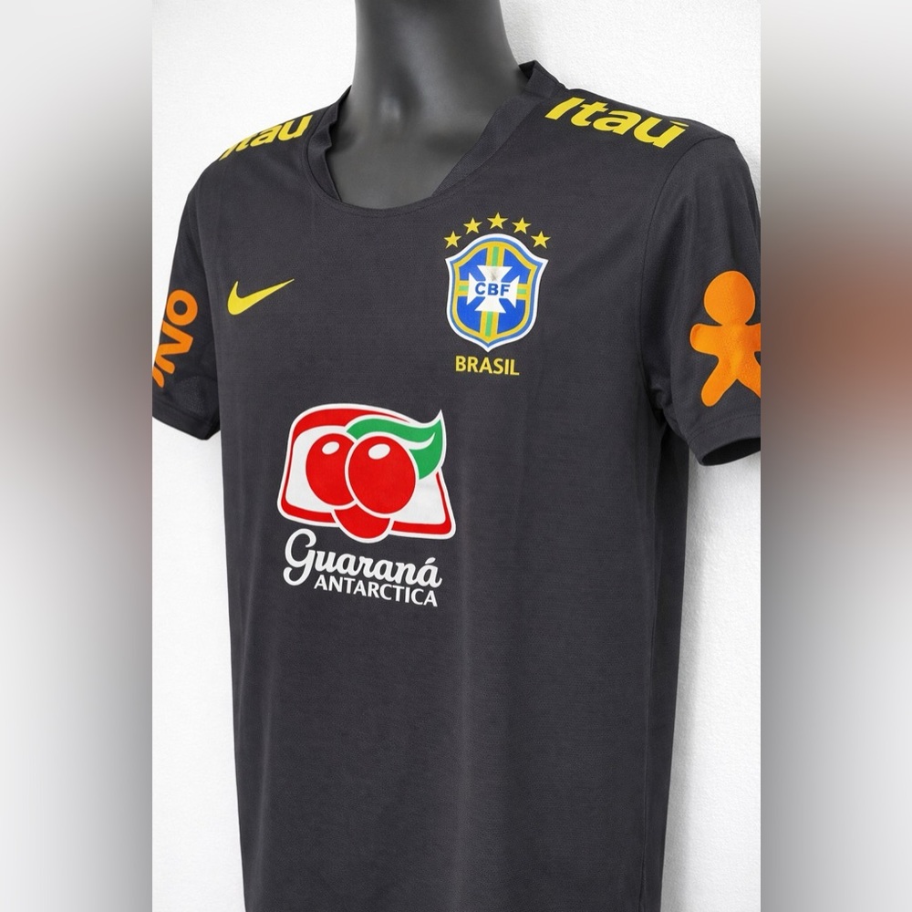 Brazil Training Kit 
Camisa Brasil Treino - Picture 2 of 2